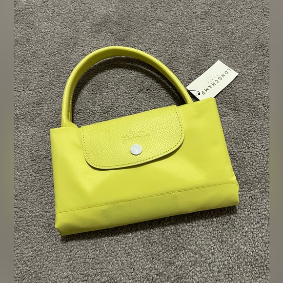 Longchamp Medium Top Handle - Picture 6 of 16